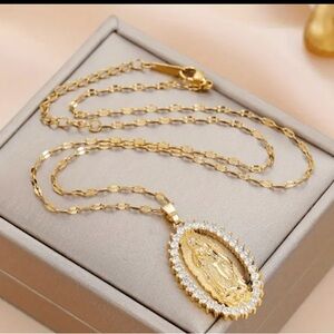 Gold Virgin Mary Pendant Necklace - Elegant Women's Religious Jewelry
